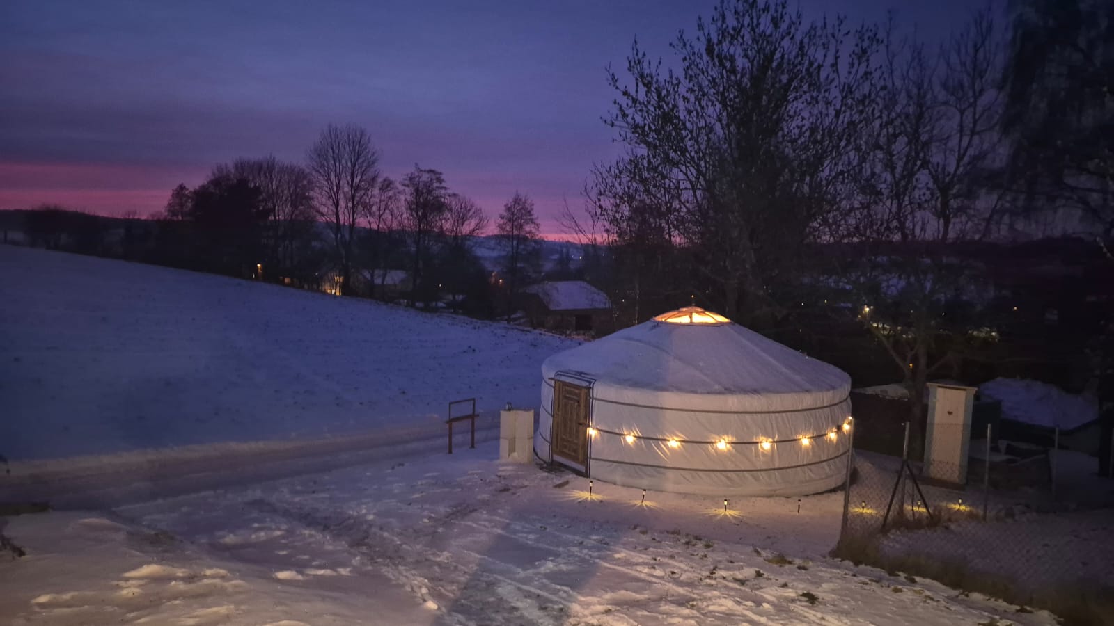 Jurta - Kamenec u Poličky